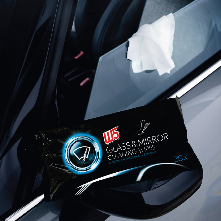 W5 кърпички за почистване на стъкла и огледала за кола, поставени върху странично огледало