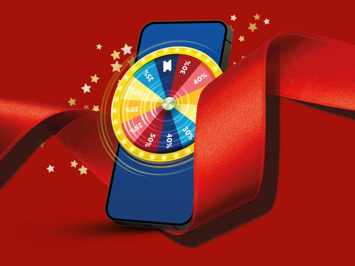 Мобилен телефон с колело на късмета, предлагащо отстъпки до 50%, на червен фон с панделка и звезди.