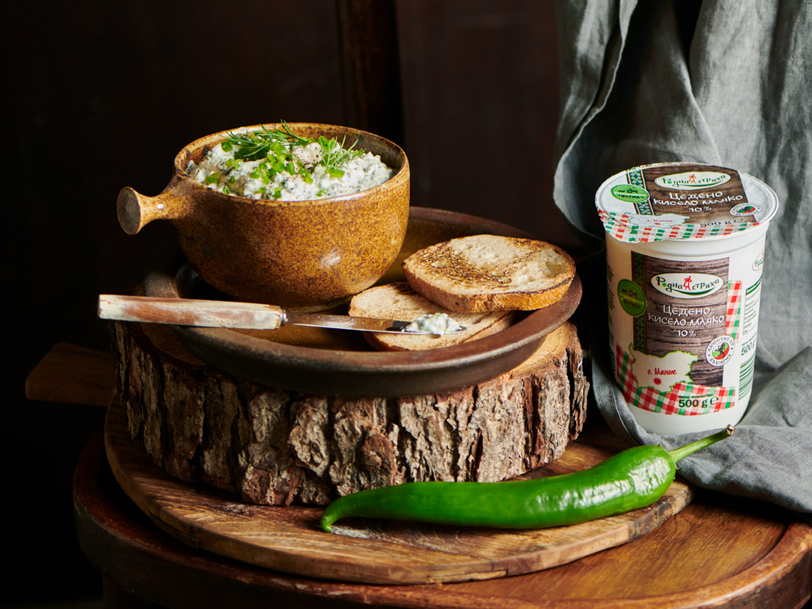 Кашкавал дип с кисело мляко Родна Страха.